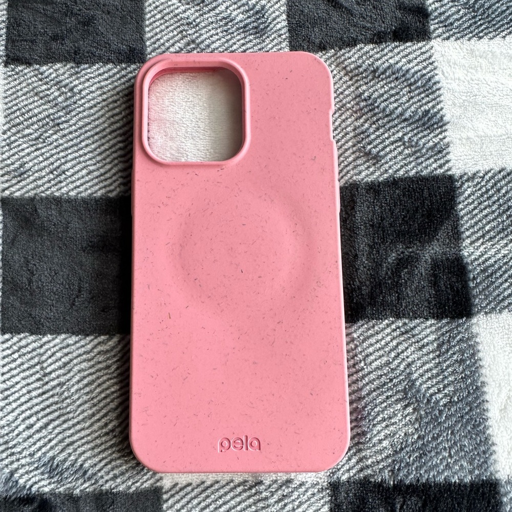 iPhone 14 pro max pela case
